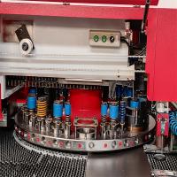 Machine à perforer la tourelle CNC à 3 axes