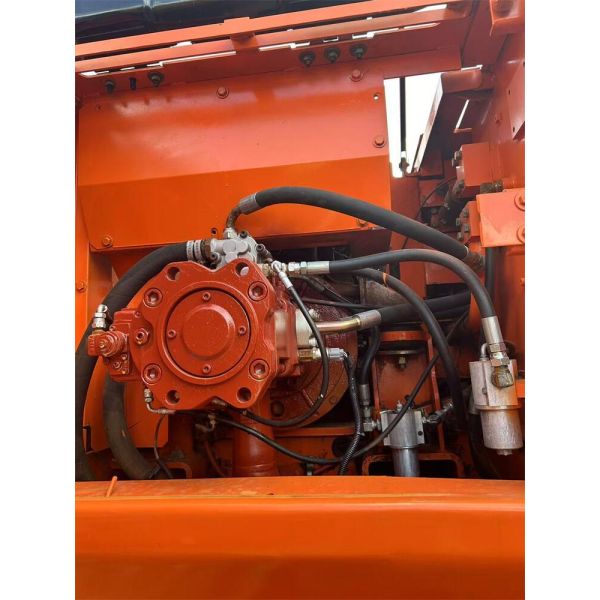 DH210 Used Doosan Wheeled Excavator 21 Ton Robust Construction