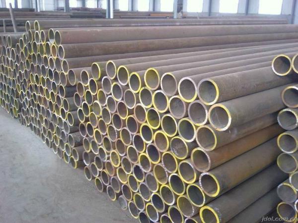 Hydraulic Seamless Steel Pipe, 15Mo3