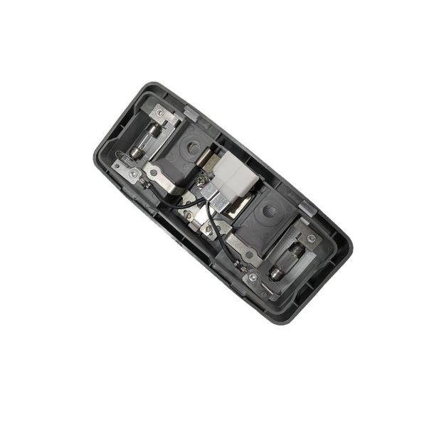MB774928 Suitable for Mitsubishi Changfeng Liebao Black King Kong Cavalry V31 V32 V33 the Front Interior Ceiling Lights