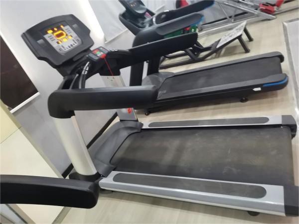 Gym Treadmill Commercial Cardio Training Heavy Duty 3.0 HP Electric Motor