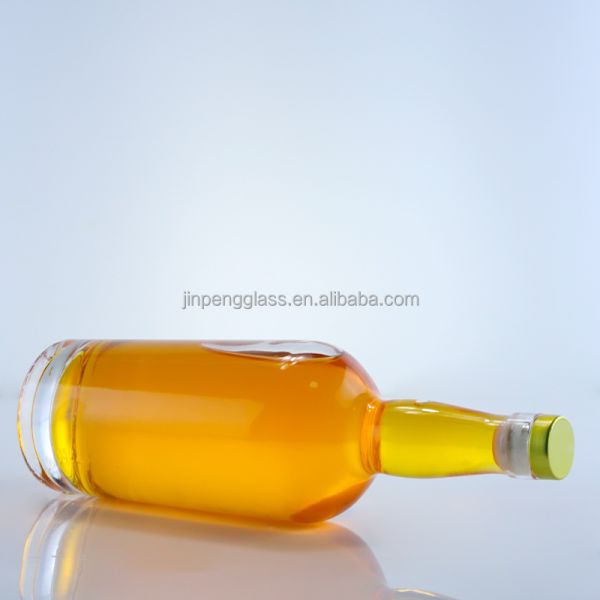 Clear 750ml Valiant Glass Bottle for Beer Made of Clear Glass