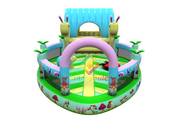 Versatile Safe  Snail Theme Blow Up Play Park / Indoor Inflatable Park