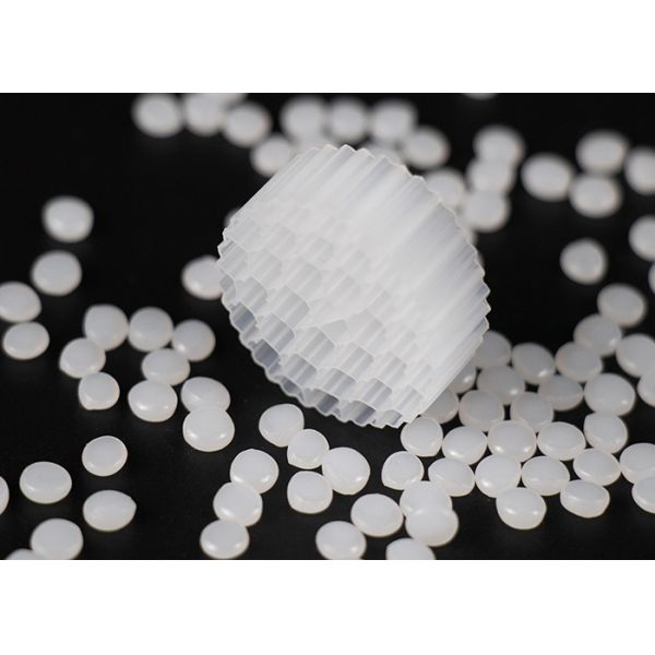 Pe38 25*10MM 800m2/M3 Mbbr Bio Filter Media Virgin PE