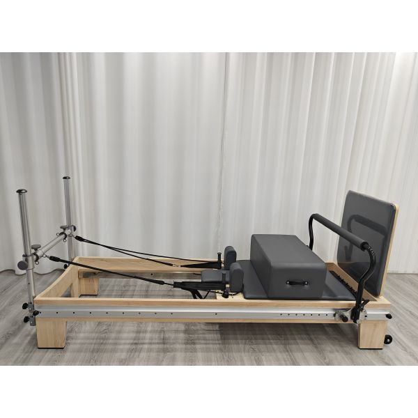 Premium Full Track Maple Pilates Reformer U+PL001F for Studio Use