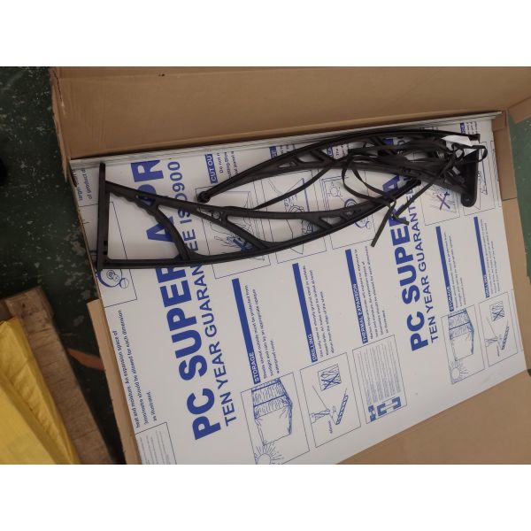 2.5mm Solid and 5.0mm Hollow Thickness Of Board PC Canopy Noise Reducing Feature Free Polycarbonate Sheet Sample Included