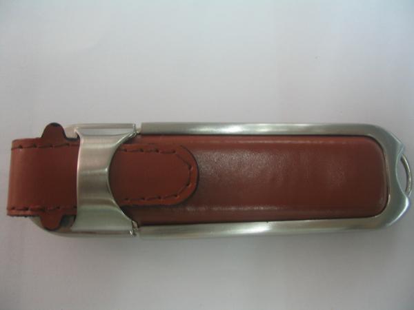 Memoria USB de cuero más caliente AT-030B