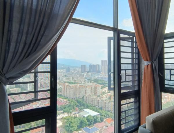 Aluminum Frame Swing Out Windows Customized With Tempered Insulated Glass