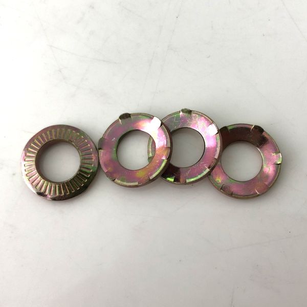 Las lavadoras de cerradura serradas el disco de acero del estruendo 6795 granearon lavadoras que ponían a tierra planas