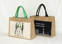 Tissu de coton noir en dehors du sac d'emballage de jute 45 x 38 x 18cm avec l'impression blanche de logo