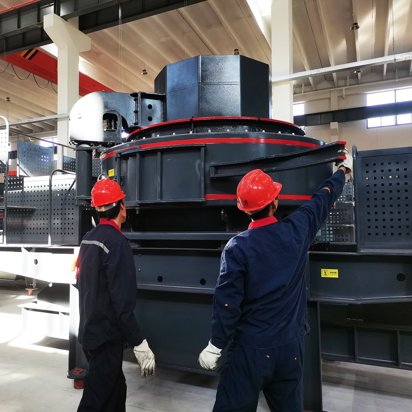 Customized Request River Pebble VSI Vertical Shaft Impact Crusher Sand Making Machine