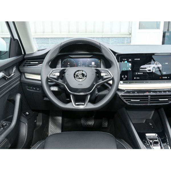 Хэтчбек газа места двери 5 компакта 5 варианта Skoda Octavia 2023 PRO TSI280 Shexiang