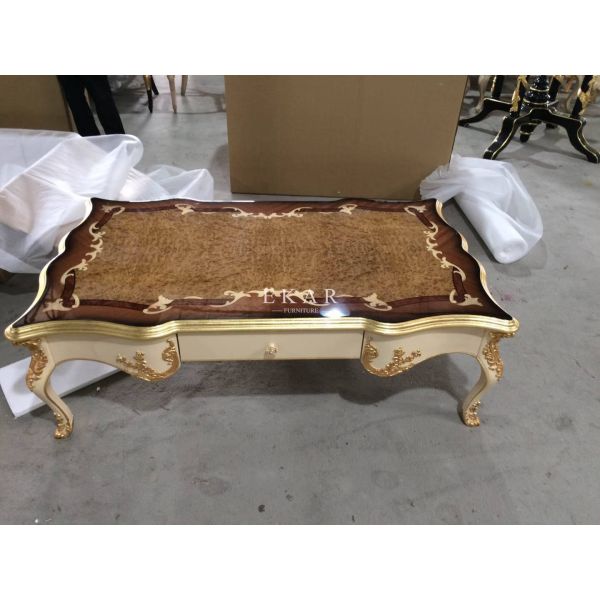 Living room french provincial coffee table / carved coffee table