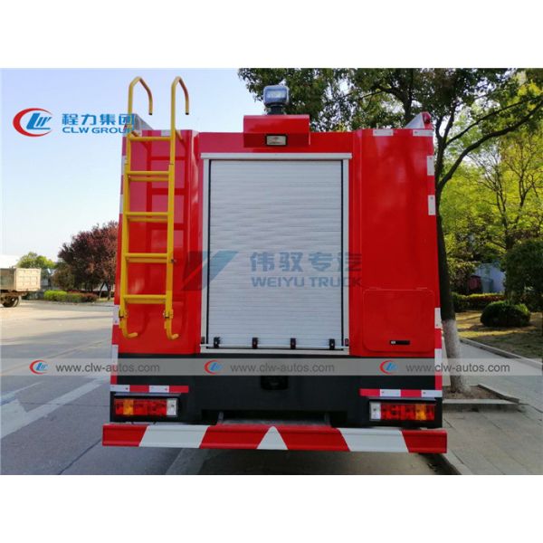 RHD Sinotruk Howo 4X4 с тележки сухого порошка дороги противопожарной