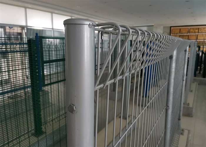 SSM OEM сварили PVC загородки ячеистой сети покрыли разделительную стену палисада