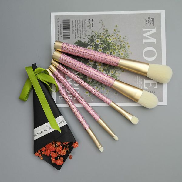 Premium Cosmetic Makeup Brush Set 5PCS Soft Synthetic Hair For Powder Blush Eyeshadow