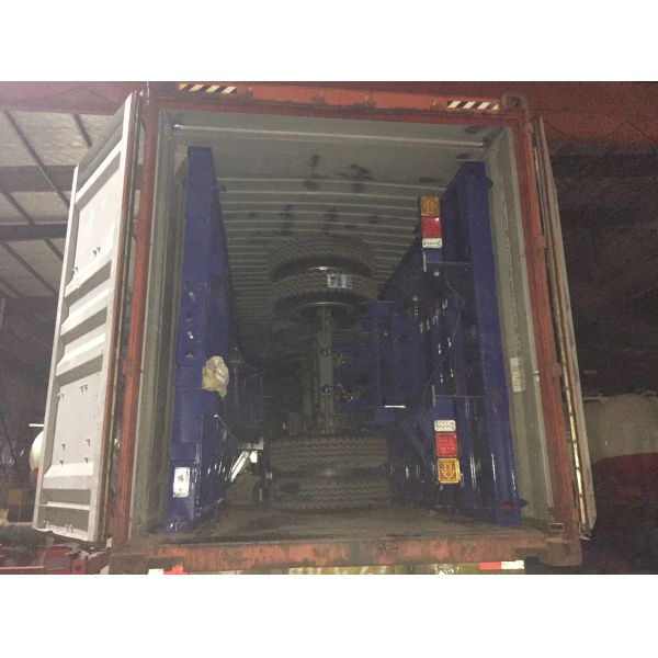 40 Feet Tri - Axles Lowboy Equipment Trailer With 12 Units Locks