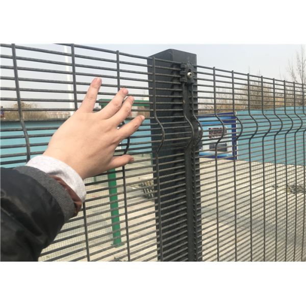 Galvanized Welded 358 Security Fencing For Living Area 76.2*12.7mm