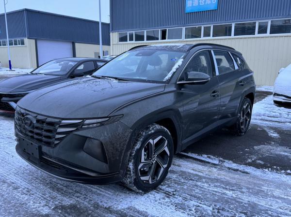 Hyundai Tucson L 1.5T DCT GLX GLS LUX TOP Edition SUV voitures Chine Véhicules type essence