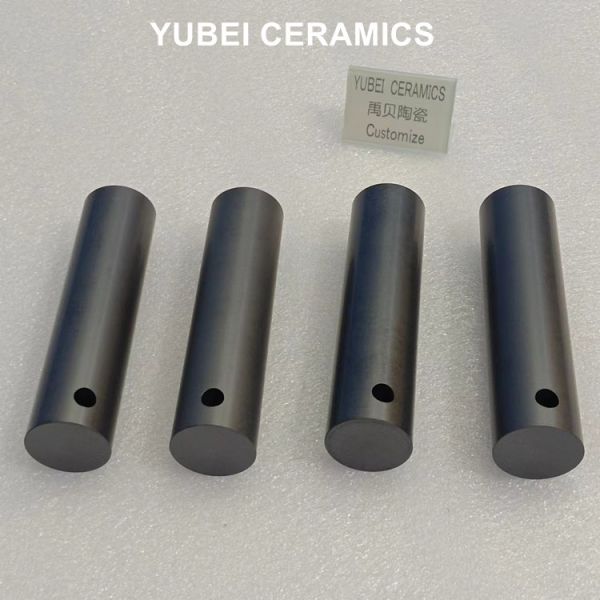 Black SSic Ceramic Custom Made Products High Hardness Silicon Carbide Ceramic Rods
