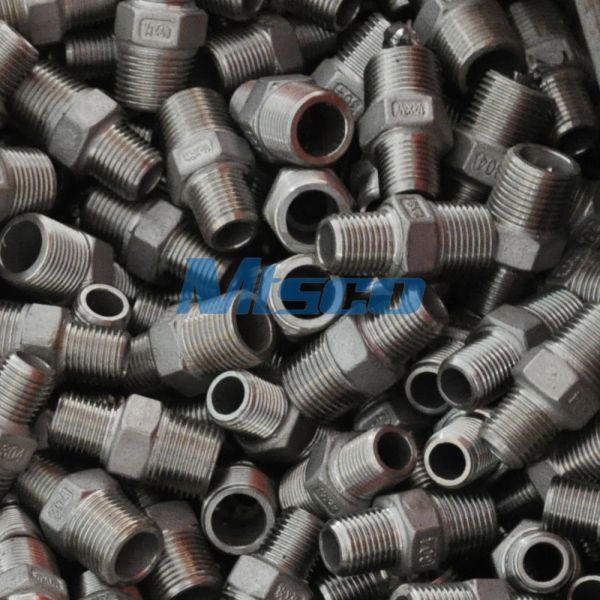 ASTM A351 304 316 Hex Pipe Nipple 150 Thread Connection Casting Pipe Fittings A351M