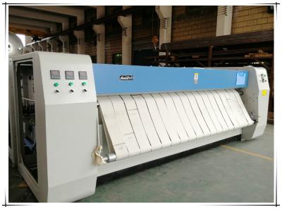 O auto ferro industrial do rolo de Flatwork Ironer da lavanderia para as folhas de cama fáceis opera-se