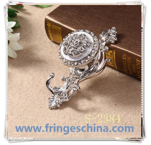 High quality classical customized metal curtain hooks for home decorations