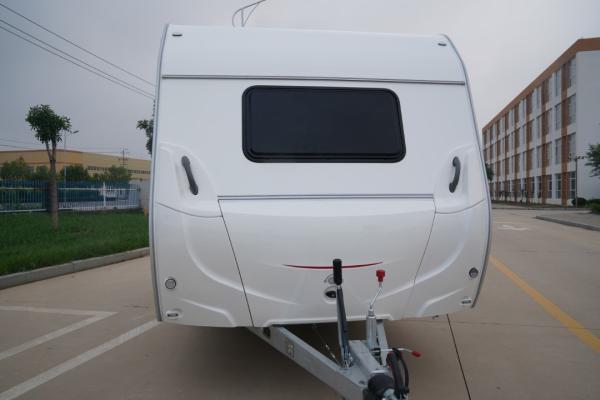 Petit camping-car remorquable compact avec compartiment multi minuscule de remorque de camping-car de salle de bains