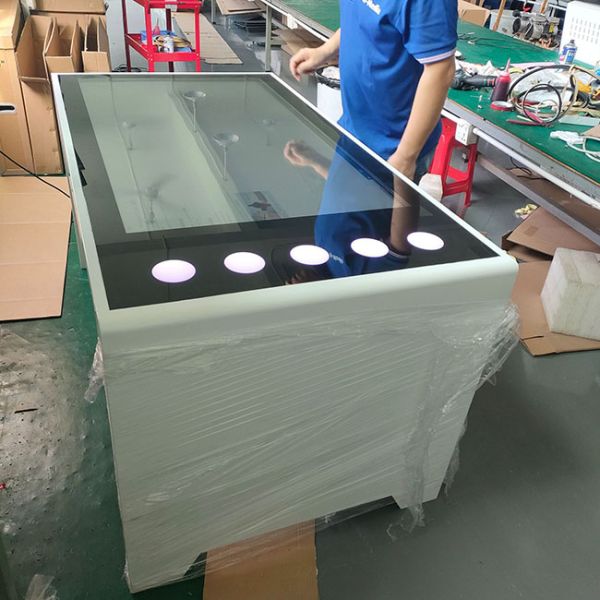 Free Standing 55 Inch Indoor Lcd Interactive Android Or Windows System Coffee Game Smart Touch Screen Table