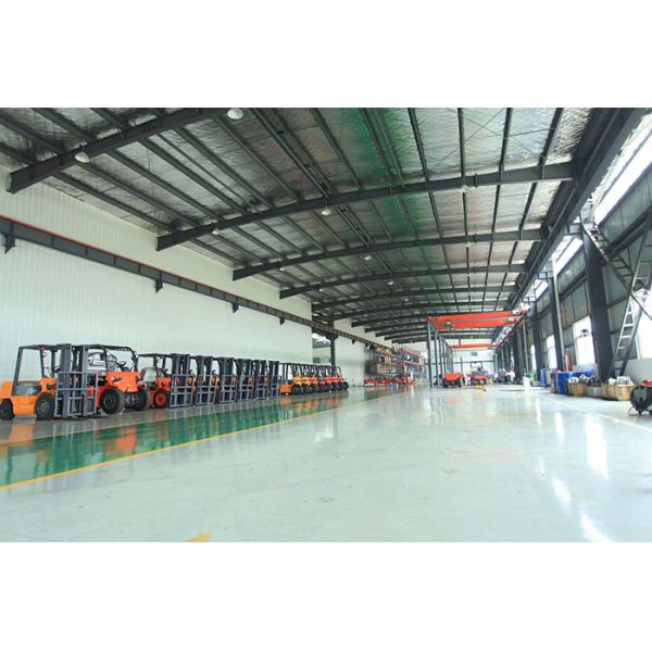 Carretilla elevadora roja de la carga del lado del motor diesel de la maquinaria de construcción de carreteras para el transporte largo de las mercancías del tubo de madera