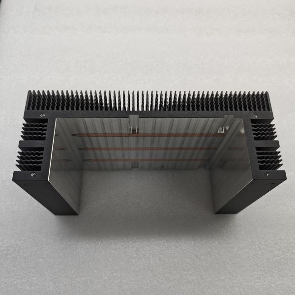 Air Cooled Aluminum Heat Pipe Heat Sink For Industrial Machinery