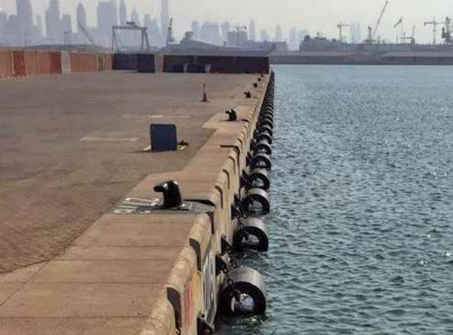 Док Силиндриал ссадины устойчивые морские резиновые и обвайзер порта