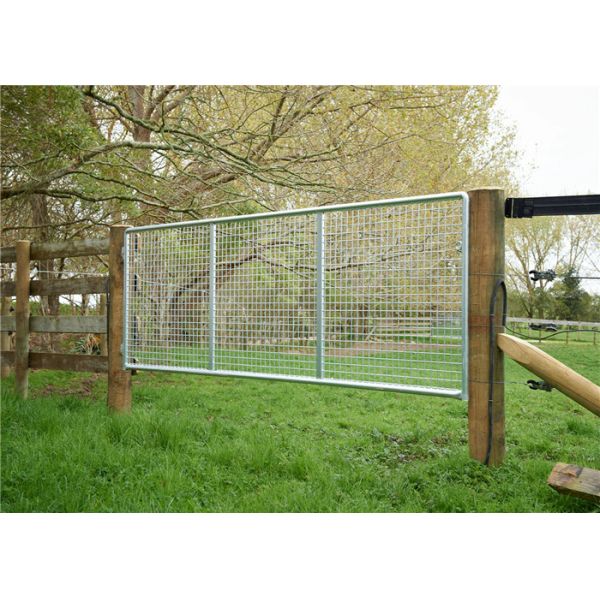 ISO-2001 Anticorrosive Agricultural 12ft Galvanised Field Gate With Hinge