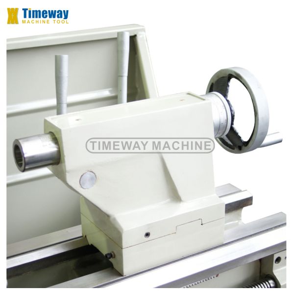 400-800mm Swing Taper of tailstock sleeve MT4 Horizontal Precision Gap Bed Metal Lathe