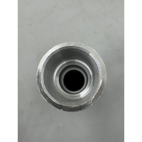 Original quality aluminum water pipe fitting LR028136 for Land Rover