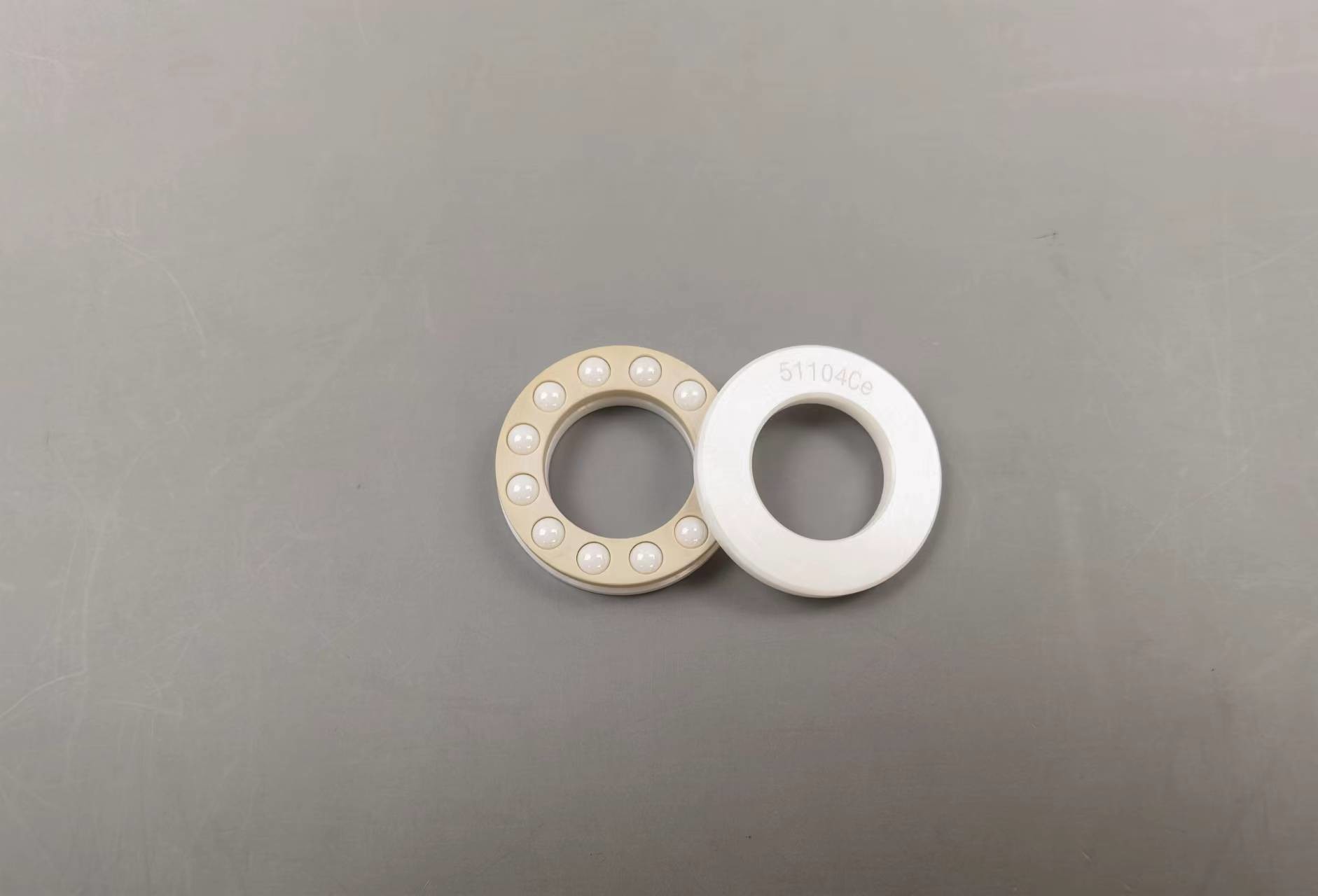 Подшипник Zirconia керамический толкнул 51104 abec 11 клетки P6 ABEC 3 взгляда украдкой