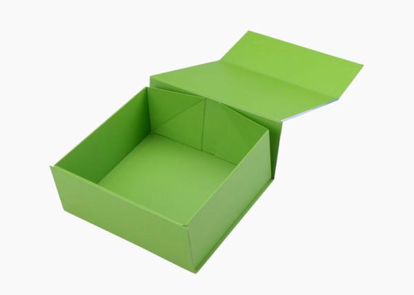 Clothes Paper Gift Box Magnetic Cardboard Printing Logo Matte Lamination Surface
