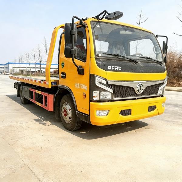 DFAC 6 Wheels Road Recovery Flatbed Wwrecker Tow Truck with Crane