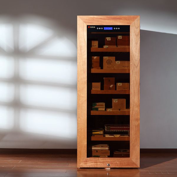 Nordic Minimalist Solid Wood Cigar Cooler Humidifier With Integrated Lighting