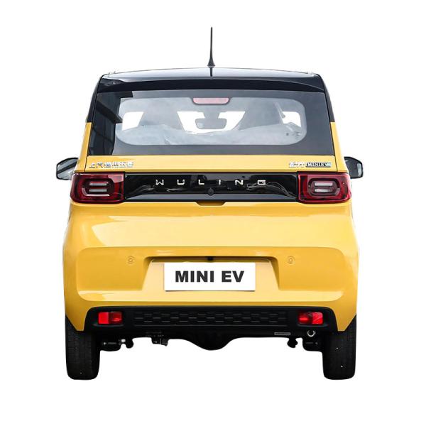 Chine Véhicules à énergie neuve bon marché Utilisé Wuling Mini Ev voiture électrique