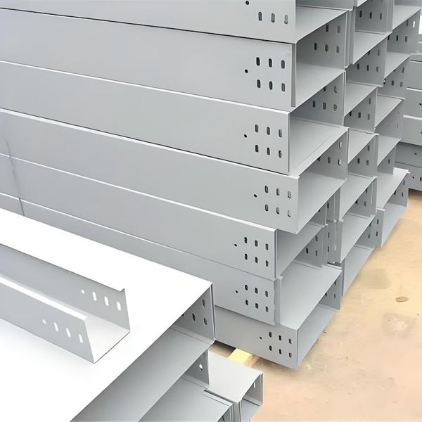 4 Slots Straight Slotted Cable Tray 50mm Height Straight Galvanised Steel Trunking