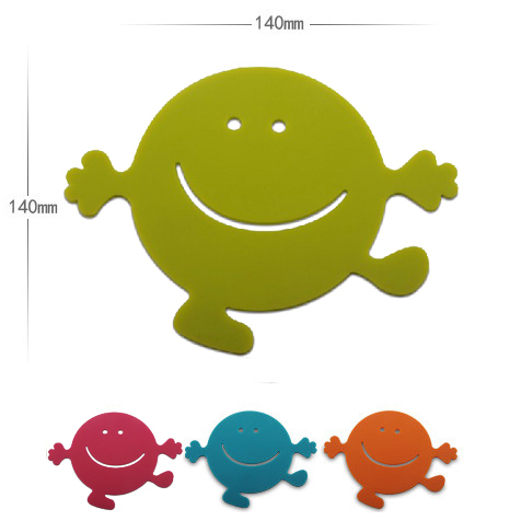 OEM FDA/LFGB Silicone Kitchen ware Heat-resistant Smile Shaped Silicone mat SM-014
