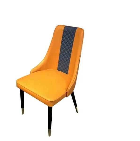Silla de comedor moderna de cuero de PU con patas de madera
