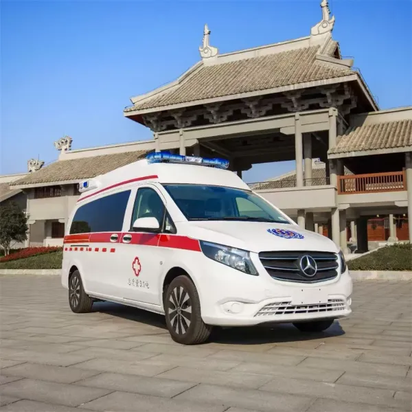 Mercedes Automatic Ambulance Mobile Medical Bus Medical-Vehicle Equipped with Emergency Monitoring Facilities Sales