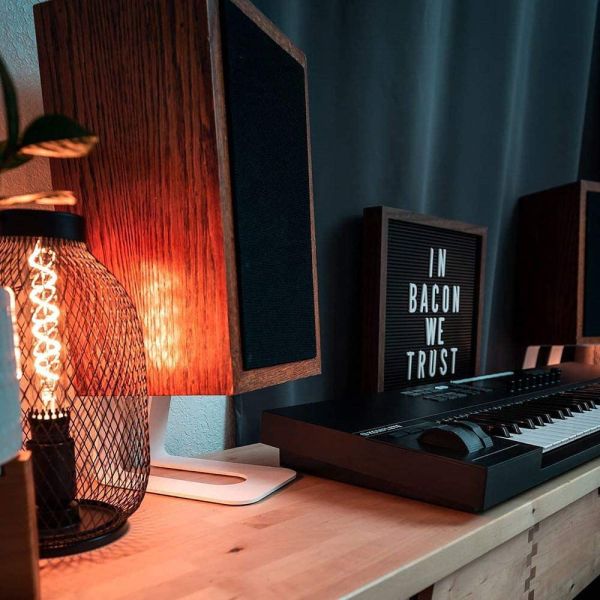 Профессиональная металлическая/алюминиевая несложная стойка для белого монитора студии