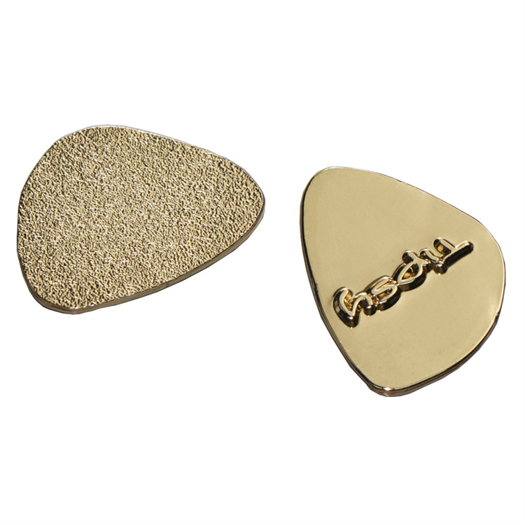 Customized Gold Polished Electroplated Metal Logo Word Raised Gold Zinc Alloy Label