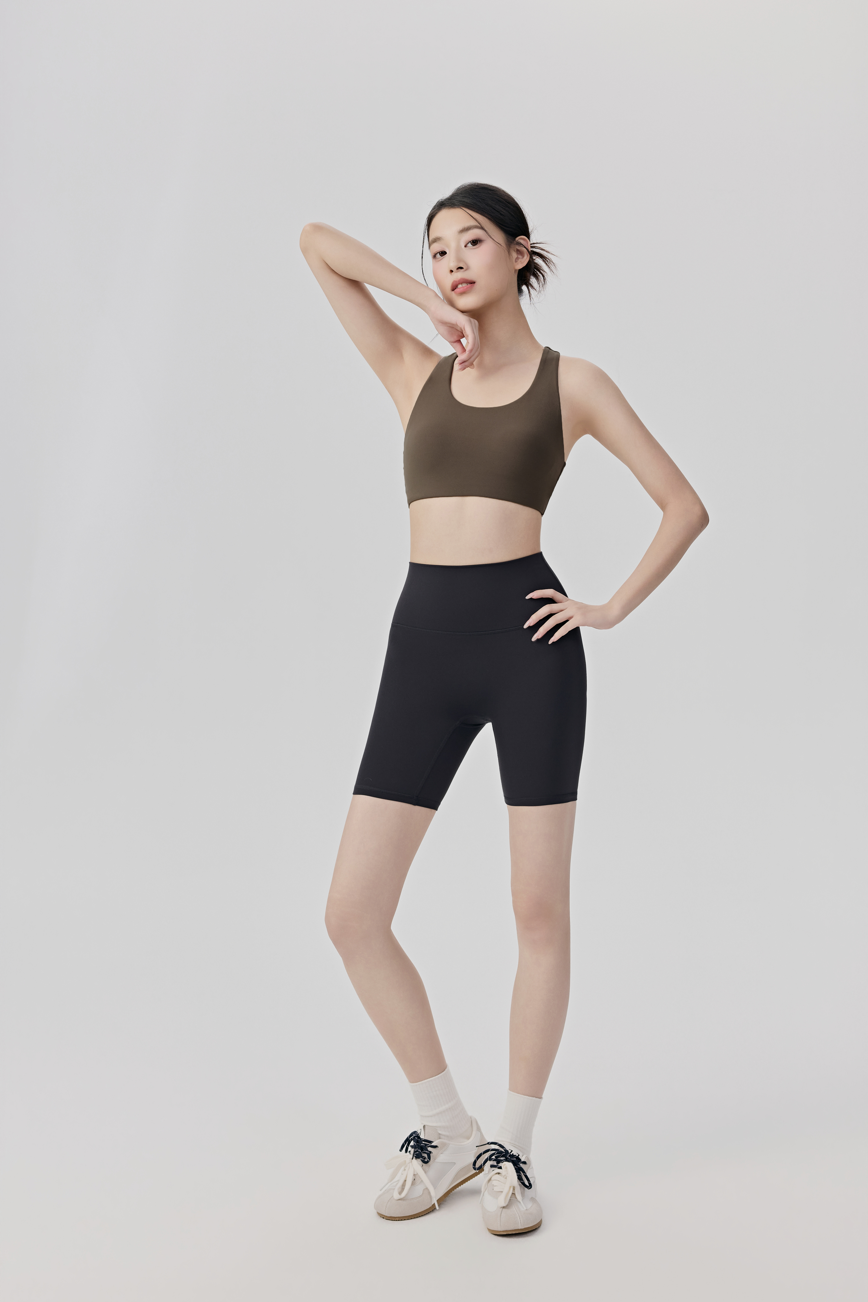 Brown Seamless Padded Sports Bra for High Impact Workouts with Breathable Fabric and Supportive Fit