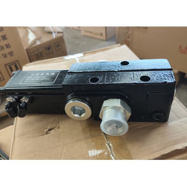 Black Pneumatic directional control valve part number 34BQK-E20L designed for dump truck