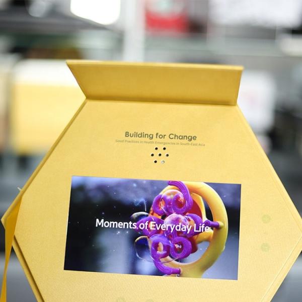 Professional Customization Golden Hexagon Video Packaging Box 7 Inch LCD Display Gift Box For Ring Flower Promotional