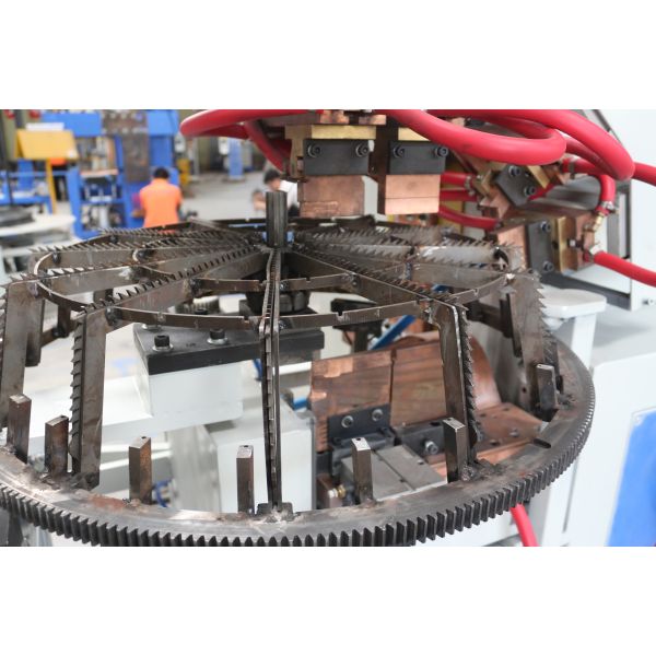 Промышленная спиральная станция HWASHI сварочного аппарата автоматной сварки предохранителя вентилятора двойная